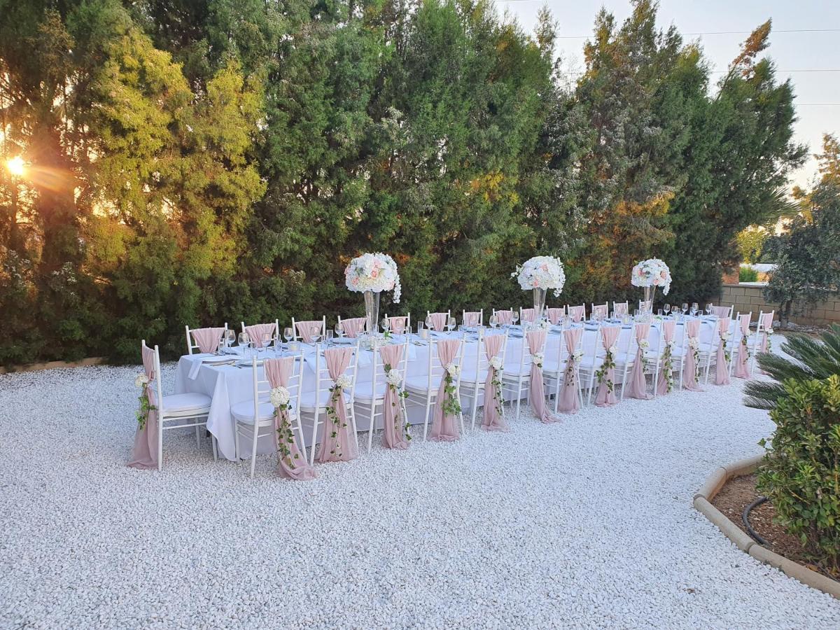 Larnaca Mansion Ideal For 3 Families Or More Kültér fotó