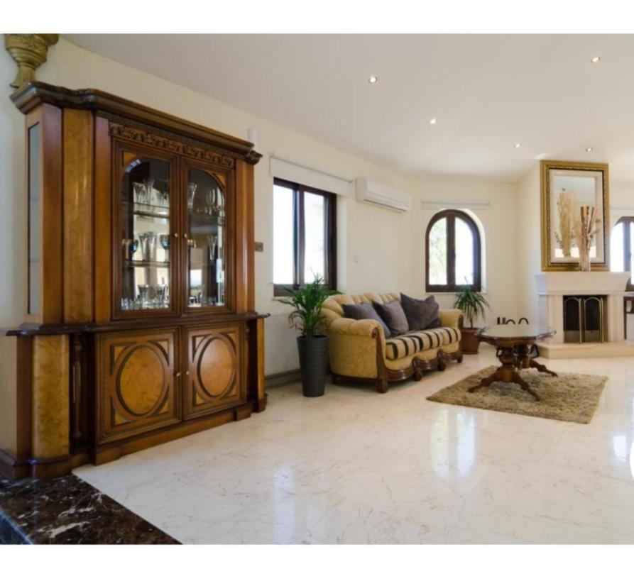 Larnaca Mansion Ideal For 3 Families Or More Kültér fotó