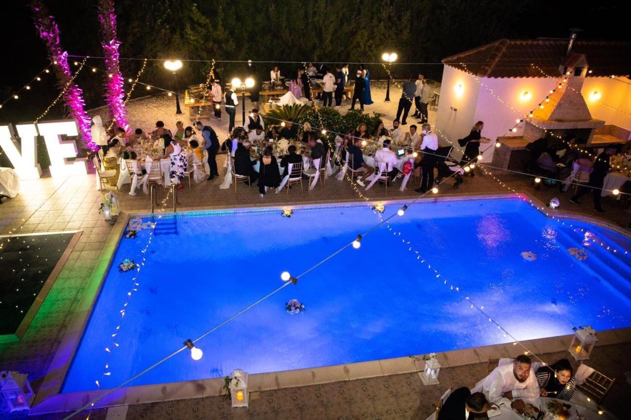 Larnaca Mansion Ideal For 3 Families Or More Kültér fotó