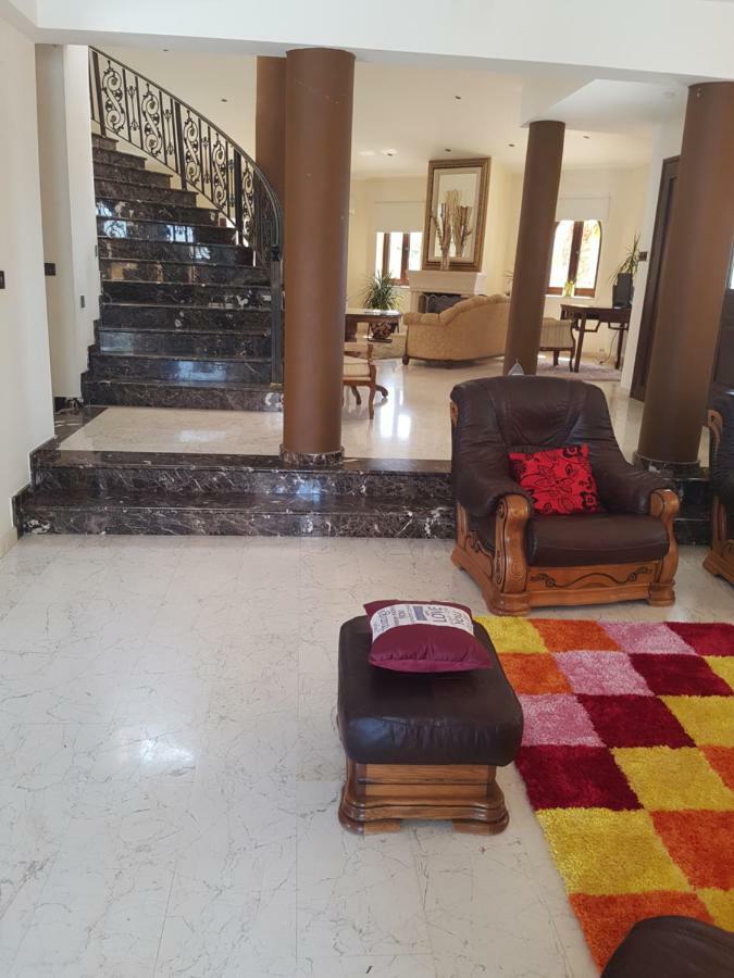 Larnaca Mansion Ideal For 3 Families Or More Kültér fotó
